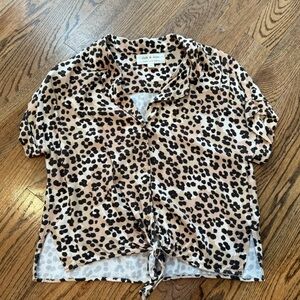 Cloth & Stone Women’s Leopard Print Button Down Front Tie Knot Tee Shirt Sz S